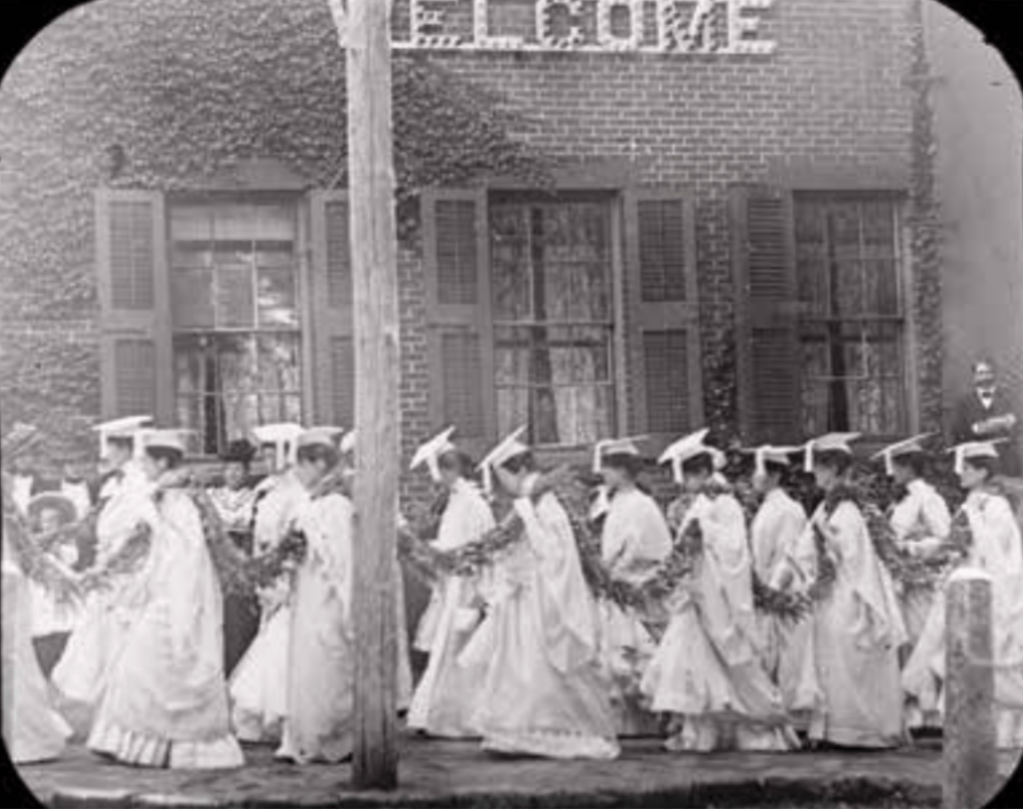 Bring Back The Daisy&nbsp;Chain!