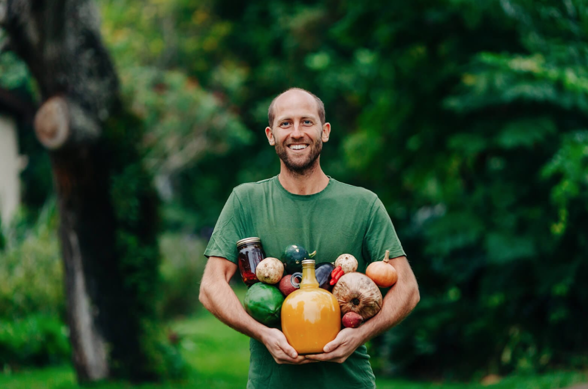 A Year Without Grocery Stores: Interview with Robin Greenfield